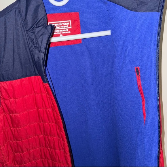 Vineyard Vines Sleeveless Insulated Navy and Red Performance Puffer Vest - Picture 11 of 13
